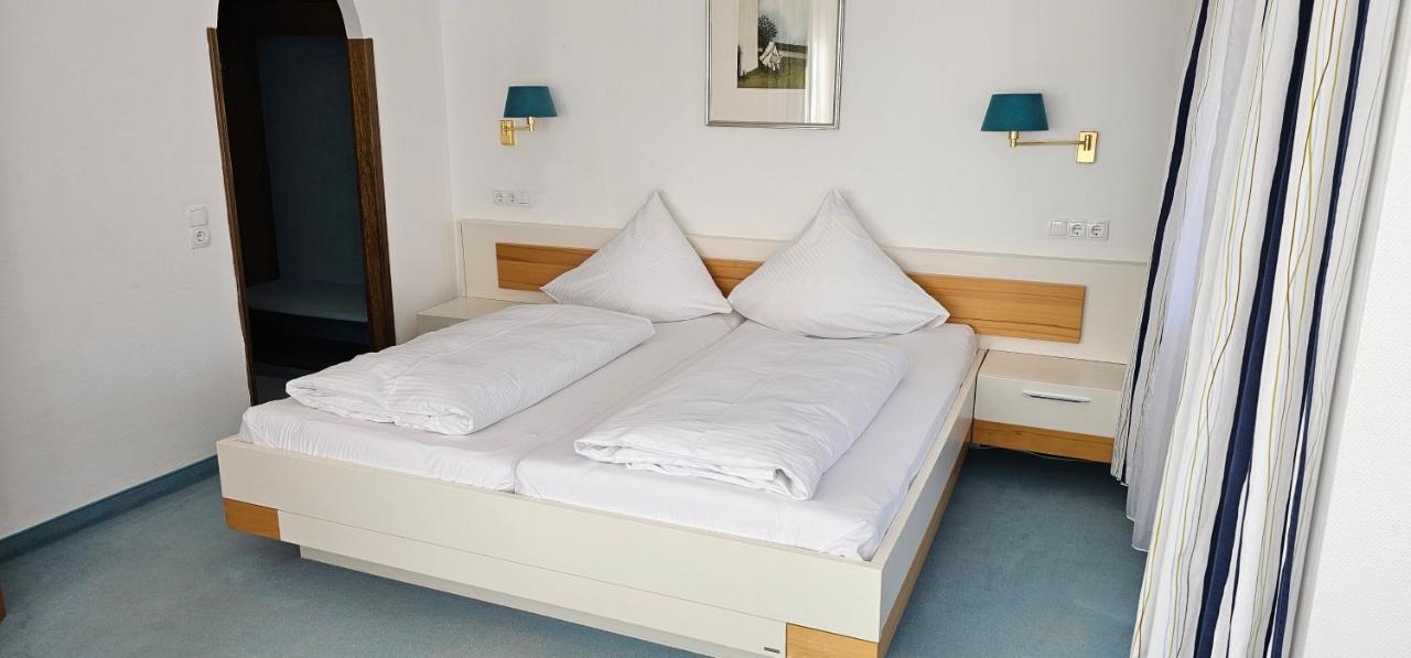 Schwaben Hotel Ebnisee Bagian luar foto
