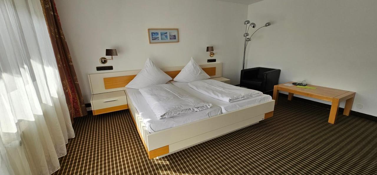 Schwaben Hotel Ebnisee Bagian luar foto